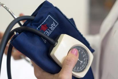 Symbolbild für einen Beitrag zu N=N oder U=U = Nichtinfektiosität von Menschen mit HIV und irrationalen Ängsten im Gesundheitswesen