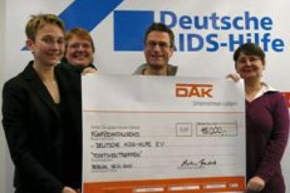 Scheckübergabe durch die DAK